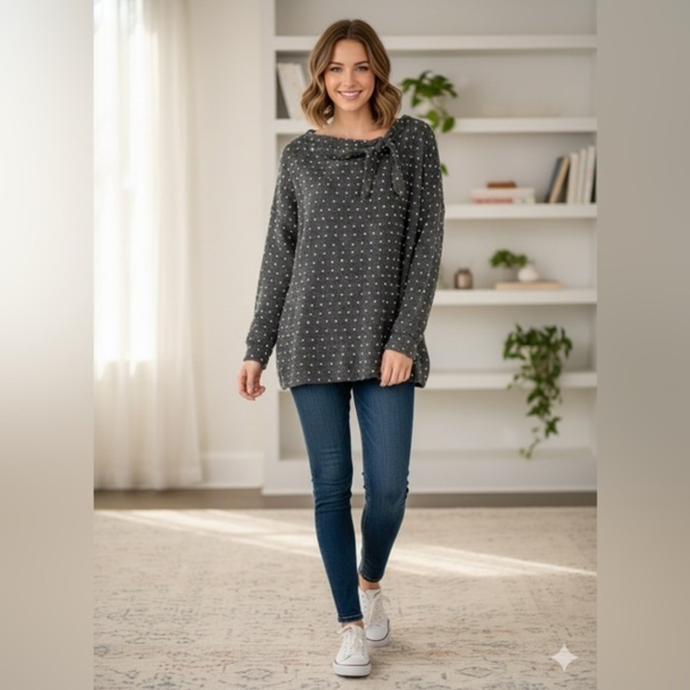 NWT Weekend Suzanne Betro Women’s X Large Black Polka Dot Knit Sweater Top XL